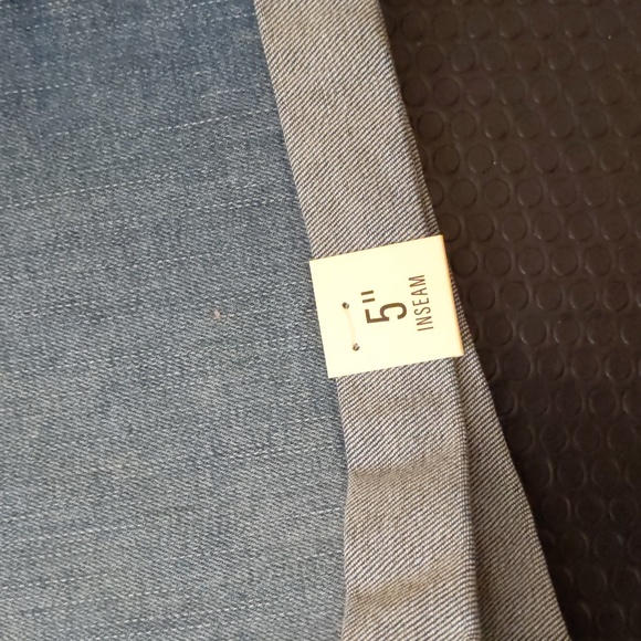 High Rise Midi Shorts - Picture 3 of 6